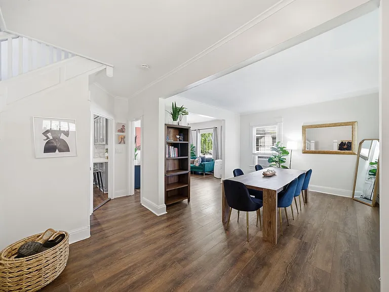 42 Spring Valley Ave — Photo 4