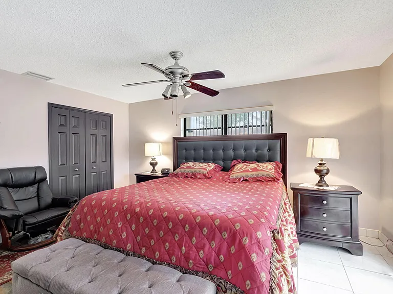 4660 Greentree Pl #105-B — Photo 9