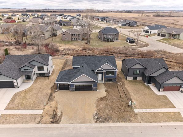 1009 12th Ave NW, Kasson, MN 55944