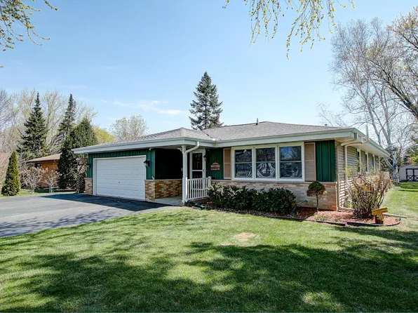 W171S7152 Lannon Dr, Muskego, WI 53150