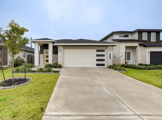 12735 Ermine St, Houston, TX 77047