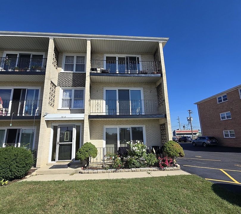 1st image of 7816 W 79th Pl #2