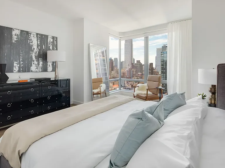 225 E 39th St #23E — Photo 7