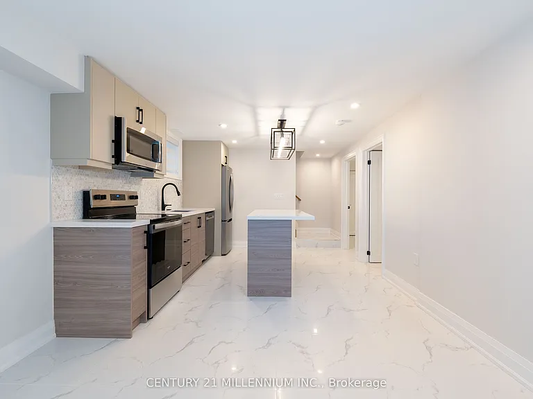 31 Mariposa Ave #B — Photo 12