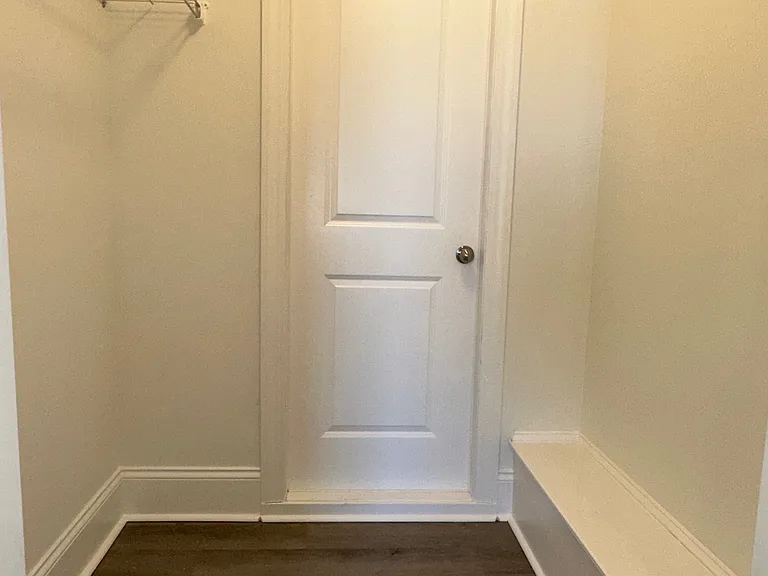 1102 Cavil Hollins Ct — Photo 27