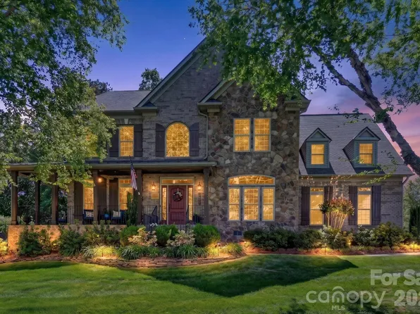 7835 Sand Trap Ln, Stanley, NC 28164
