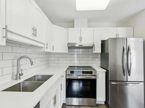 2309 N Hawksbrow Point NW #2309, Calgary, AB T3G 4C9