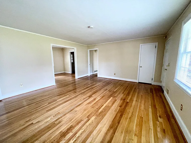 5906 Pine Valley Rd — Photo 18