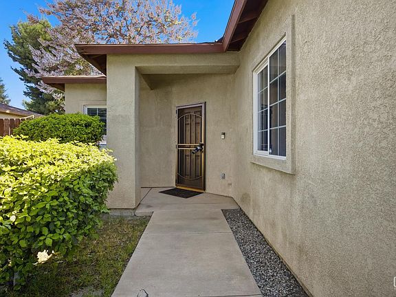 4th image of 203 Isla Del Sol Dr