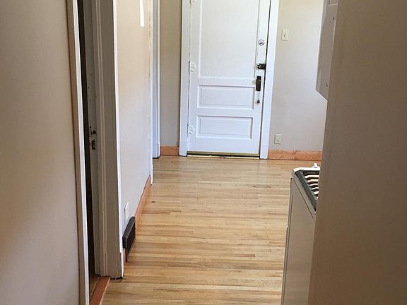 4th image of 3758 N Saint Louis Ave #1