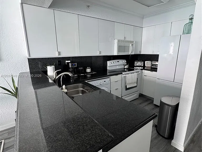 2501 S Ocean Dr #1105 — Photo 5