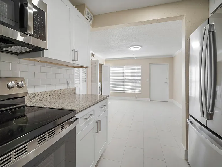 4533 Overlook Dr NE #B — Photo 27
