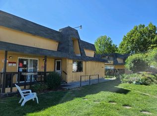 1705 Gordon Rd, Yakima, WA 98901