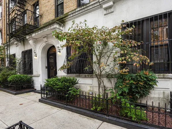 322 6th Street image 9 of 10