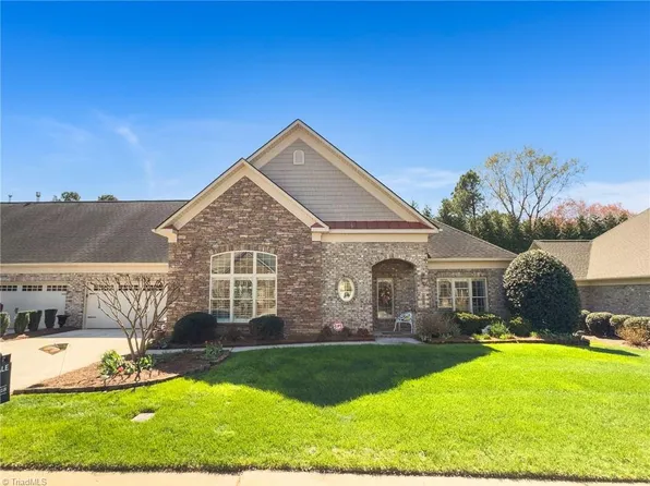 6821 Stone Gables Dr, Thomasville, NC 27360