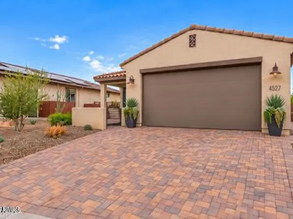 4527 CHARRO Court, Wickenburg, AZ 85390
