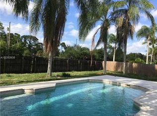 11647 Turnstone Dr, Wellington, FL 33414