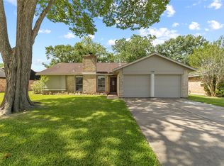 2536 Parkway Ave, Rosenberg, TX 77471