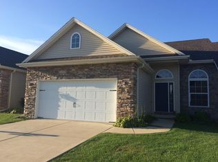 1705B Timber Wolf Ln, Mahomet, IL 61853