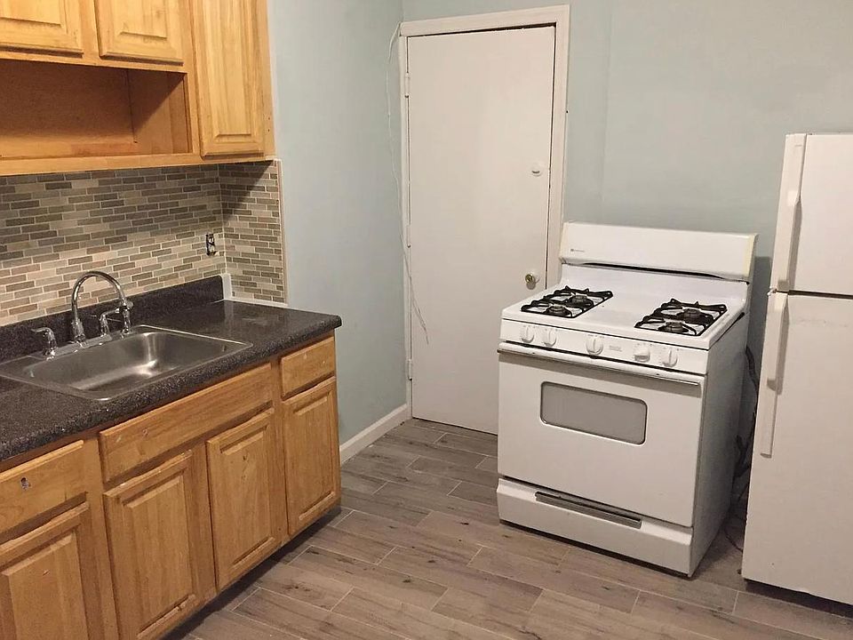 1st image of 52 Tillinghast St #2L