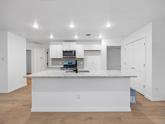 5th image of 129 Avenue B
