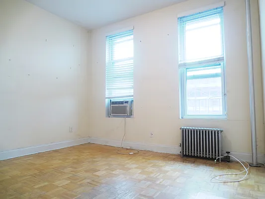 Rented by Waverly Realty Associates | media 17