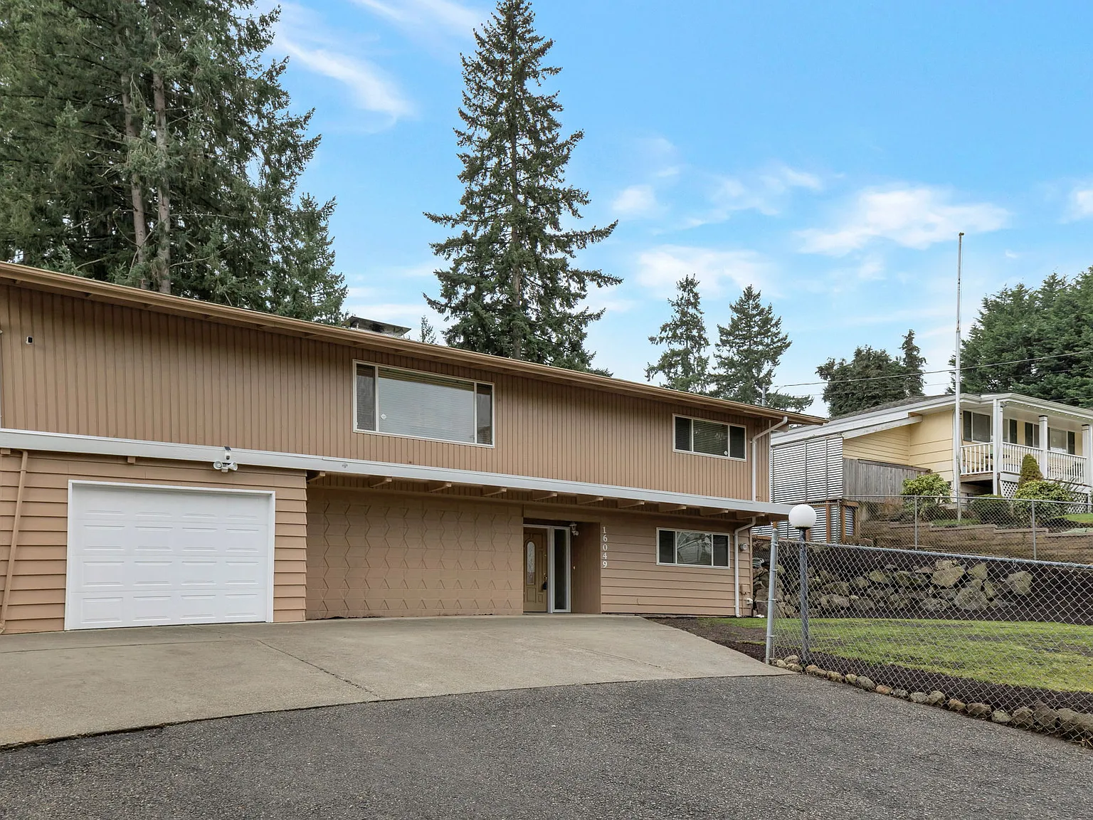 3 bed, 1970 sqft, $3,700 — Photo 1
