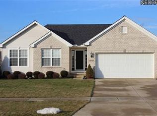 38238 Springdale Dr, North Ridgeville, OH 44039