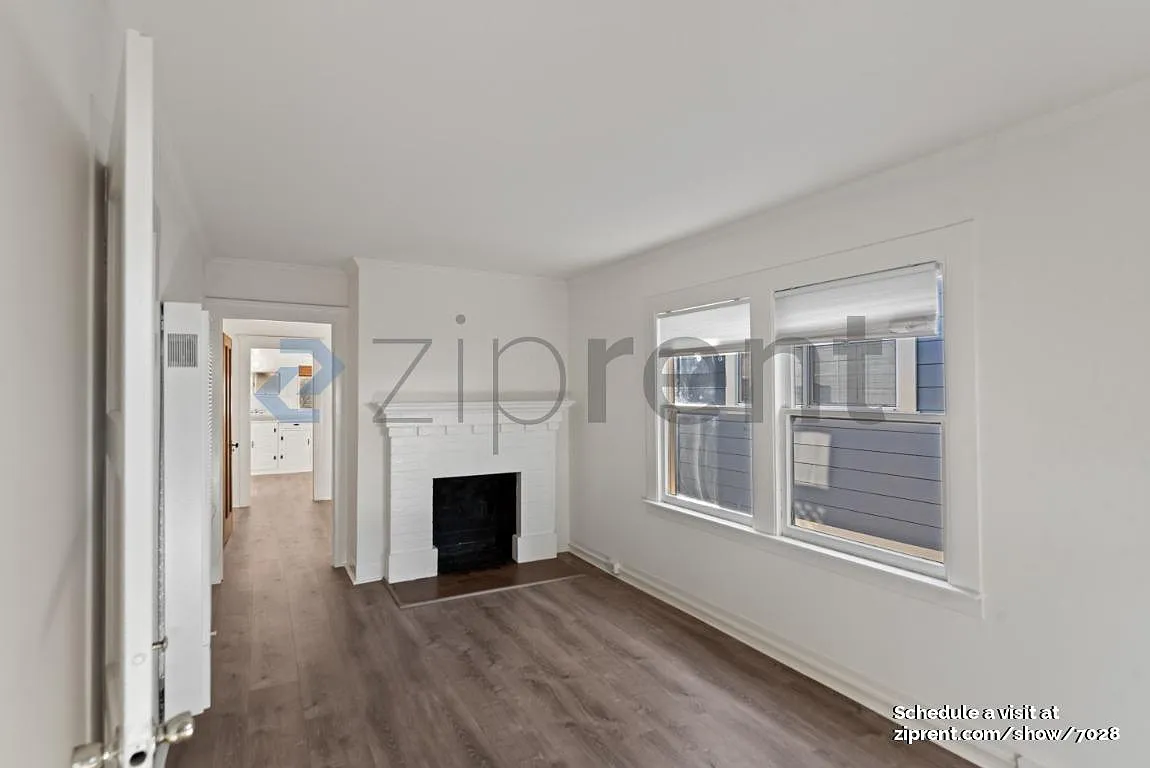 2 bed, 850 sqft, $3,600 — Photo 4