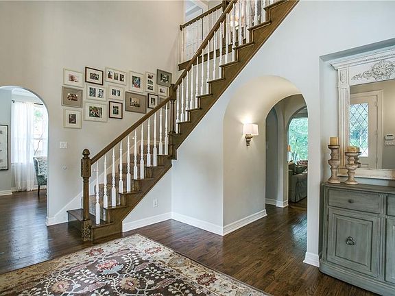 4th image of 2704 Sylvan Way