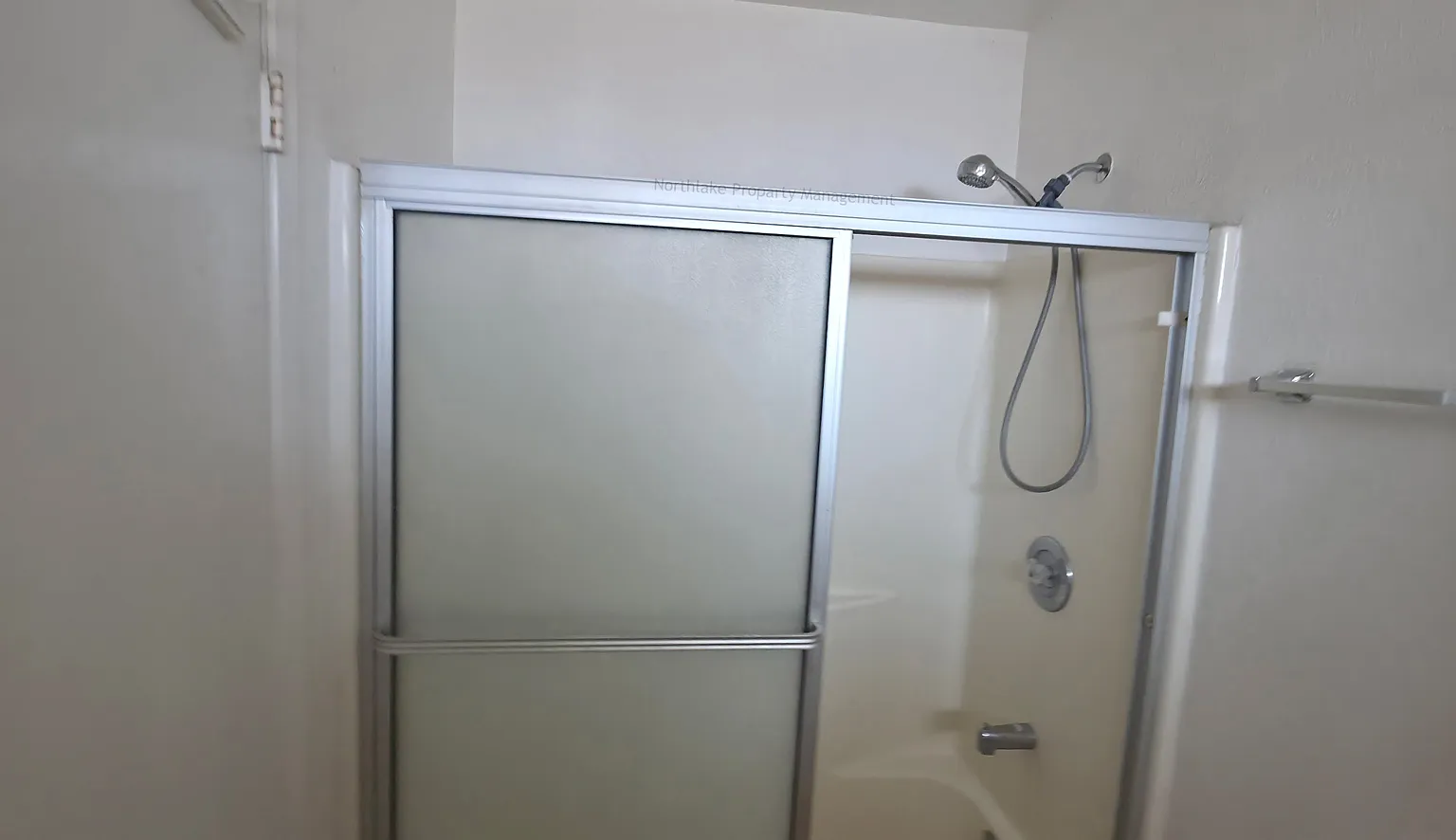 1 bed, $950 — Photo 2