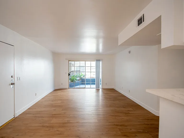 11030 Hartsook Street — Photo 4