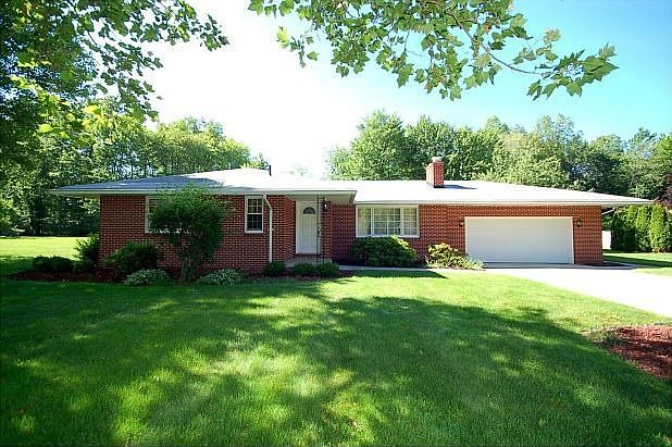 1st image of 8944 Altura Dr NE