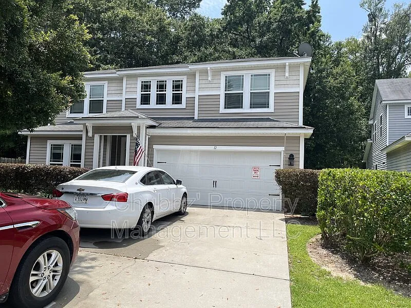 4 bed, 2.5 bath, 2518 sqft, $3,300 — Photo 1
