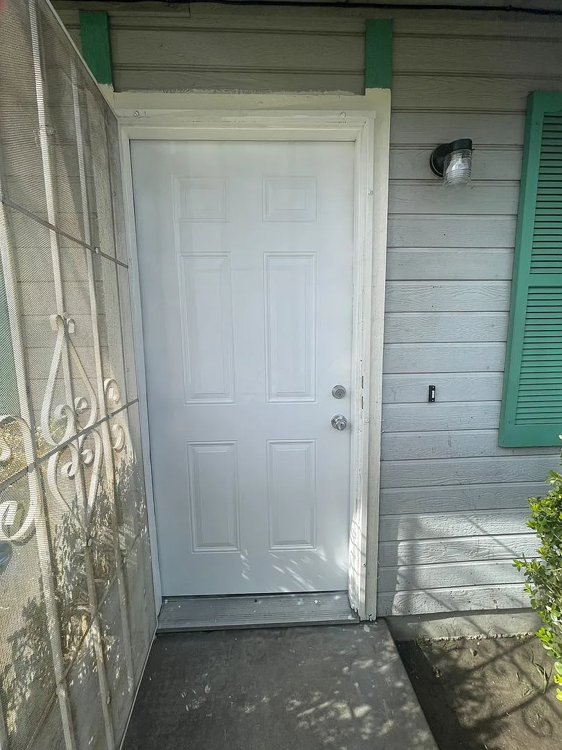 3 Bedroom 2 bathroom home in Oakdale. — Photo 2