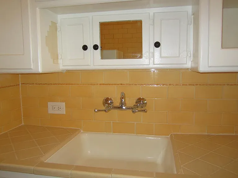 325 S Cochran Ave #101 — Photo 14
