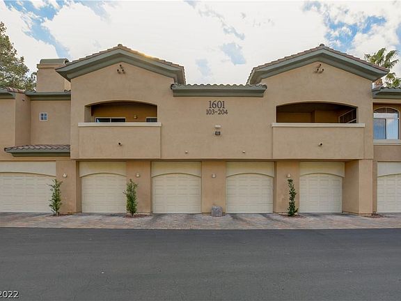 2nd image of 1601 Hills Of Red Dr Unit 202