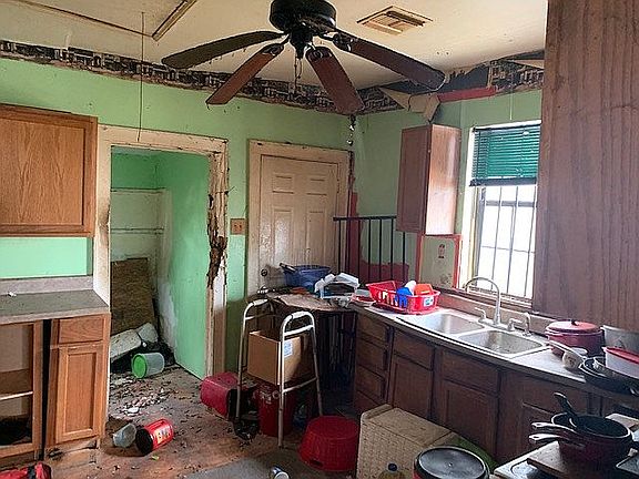 5th image of 2828 Saint Andrew St