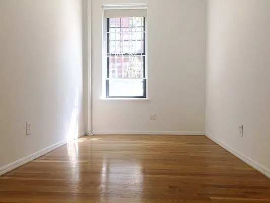 Rented by Waverly Realty Associates | media 9