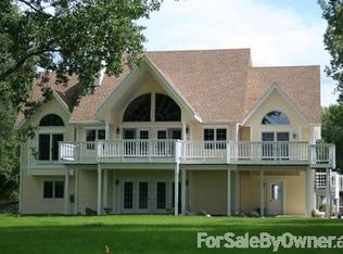 10062 Island Rd, Bismarck, ND 58503