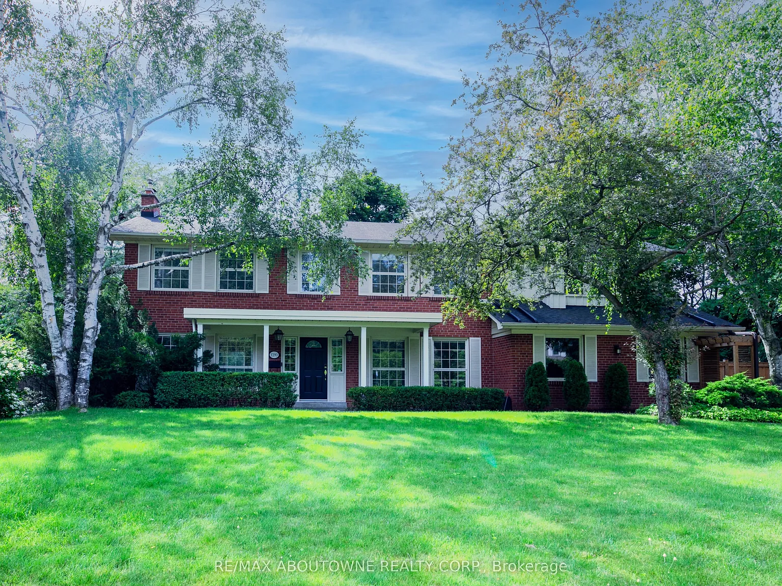 4 bed, $8,600 — Photo 1