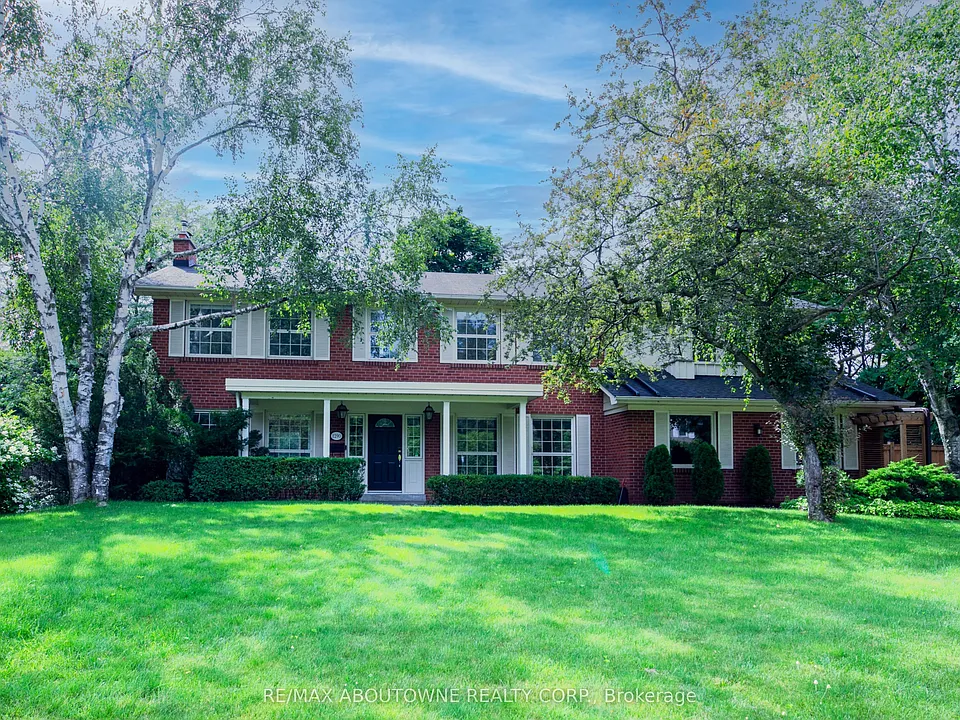 1290 Braeside Dr