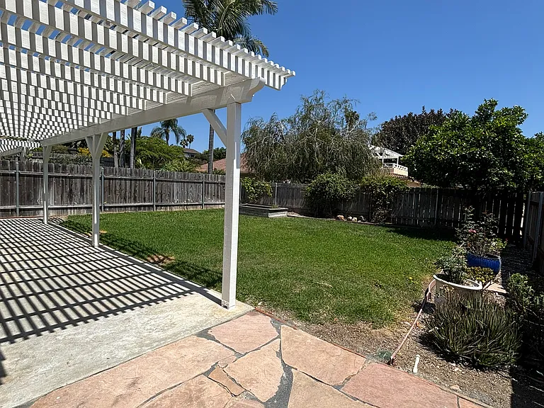 2607 Luciernaga St — Photo 4