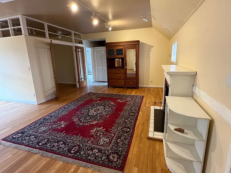 1453 Race Street — Photo 20