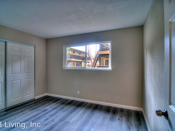 5th image of 300 Franciscan Ct APT 05