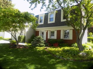 1435 Larchmont Dr, Buffalo Grove, IL