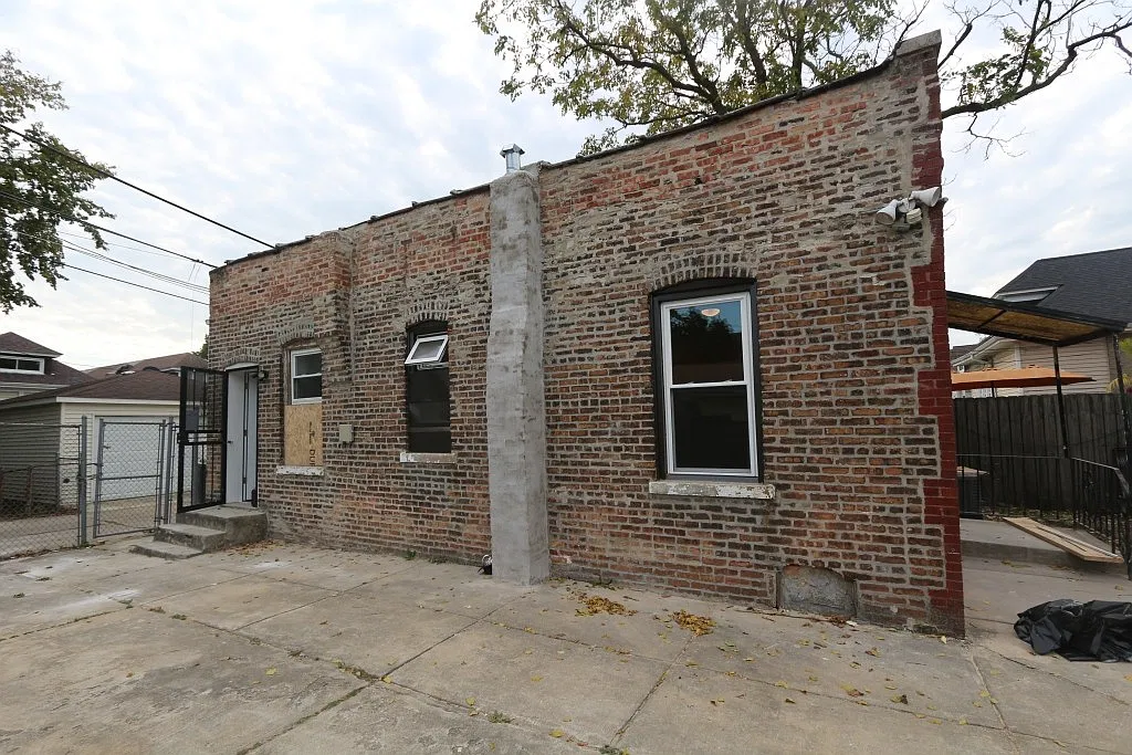 2 bed, 800 sqft, $1,200 — Photo 2