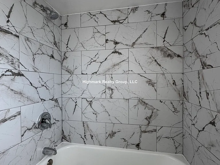 1306 Carol St #2BM — Photo 8
