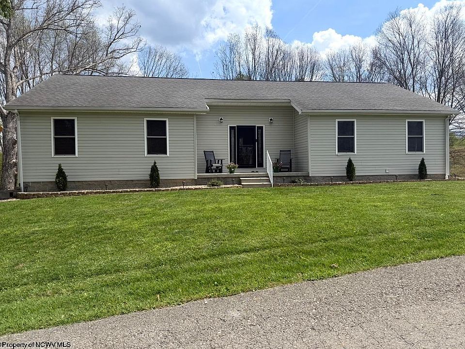 1st image of 109 Cottage Hill Ln