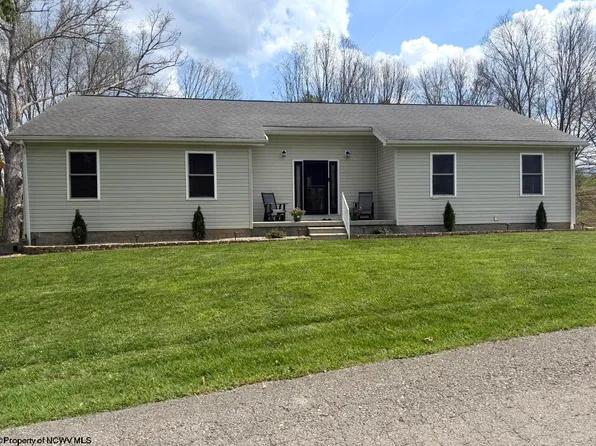 109 Cottage Hill Ln, Beverly, WV 26253